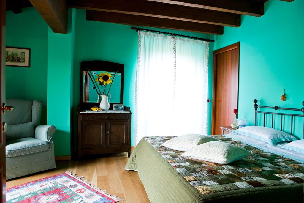 B&B Costalta Compiano Camera foto